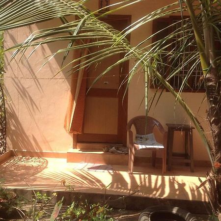 Shakti Family Guest House Mahabalipuram Buitenkant foto