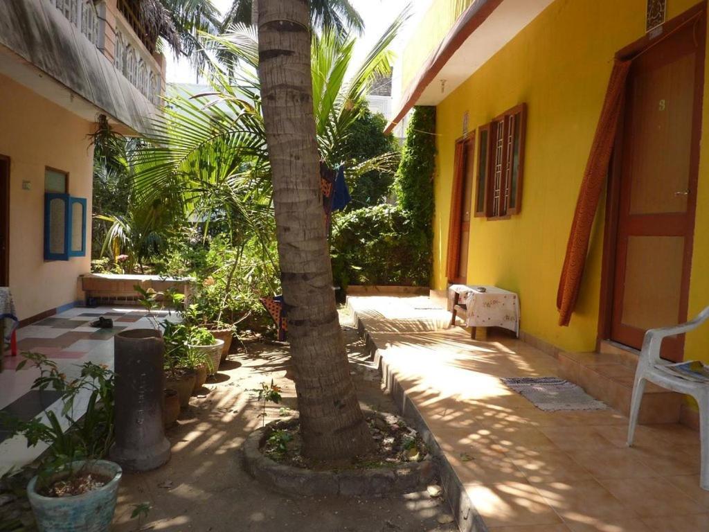 Shakti Family Guest House Mahabalipuram Buitenkant foto